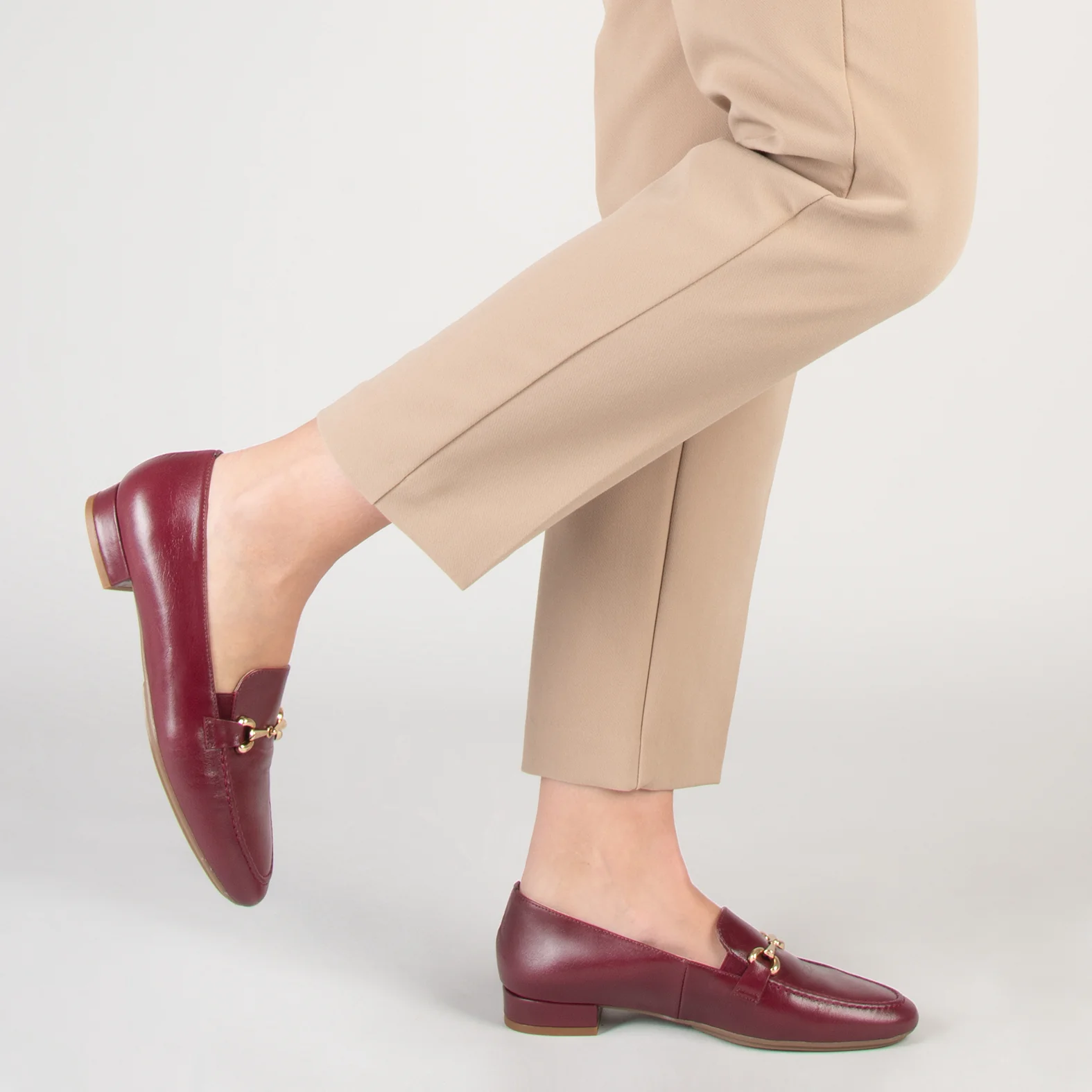 STYLE - Mocasines con detalle metalizado BURDEOS - Image 6