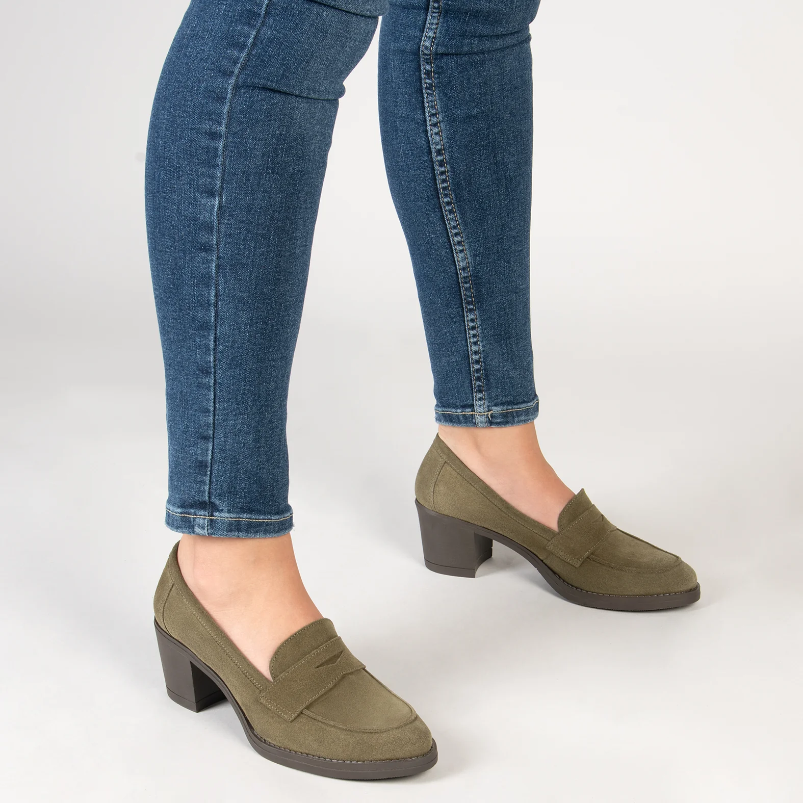 MOKKA - Mocasín de serraje con tacón VERDE - Image 6