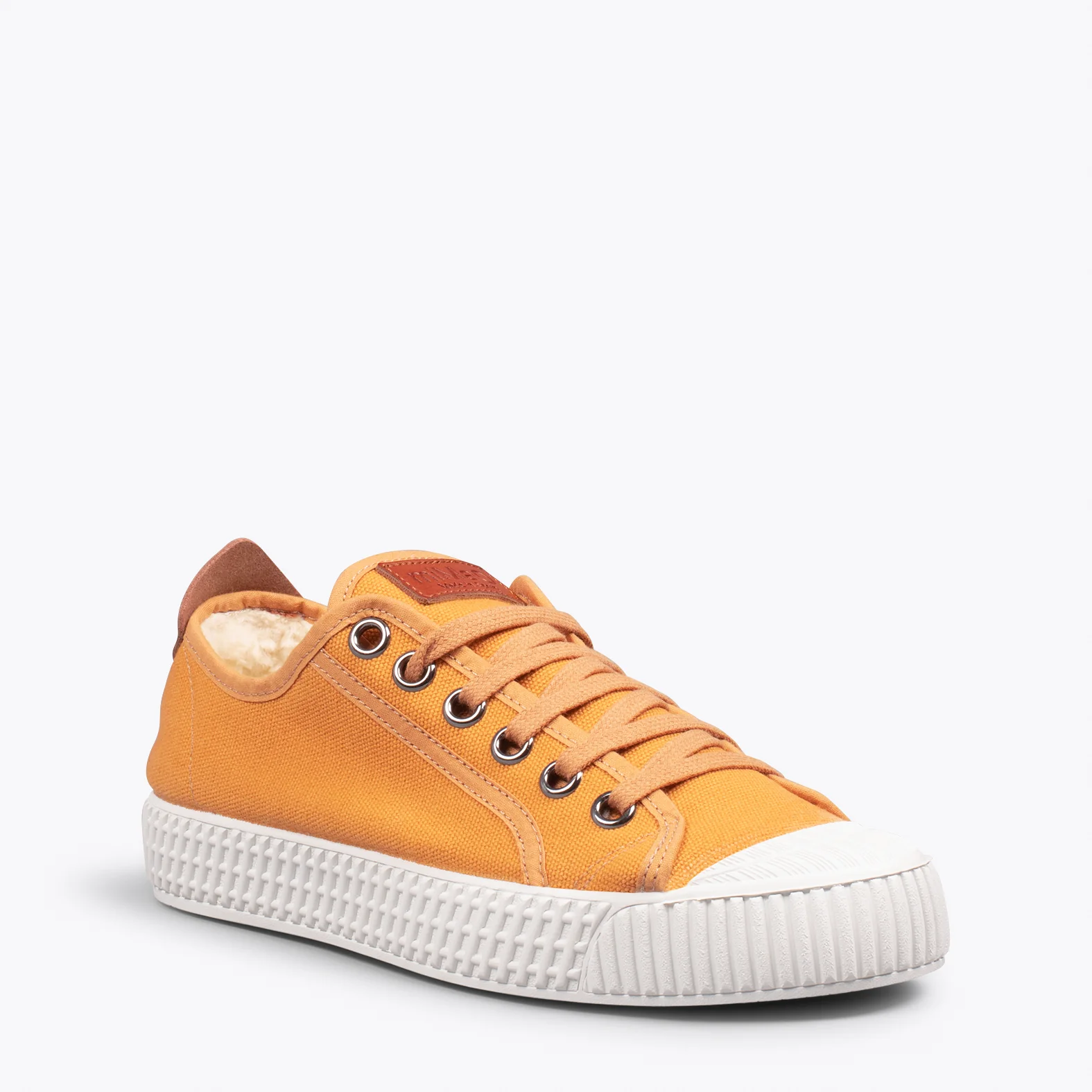 BAMBA - Zapatillas de lona hidrófuga con borreguito MOSTAZA - Image 3