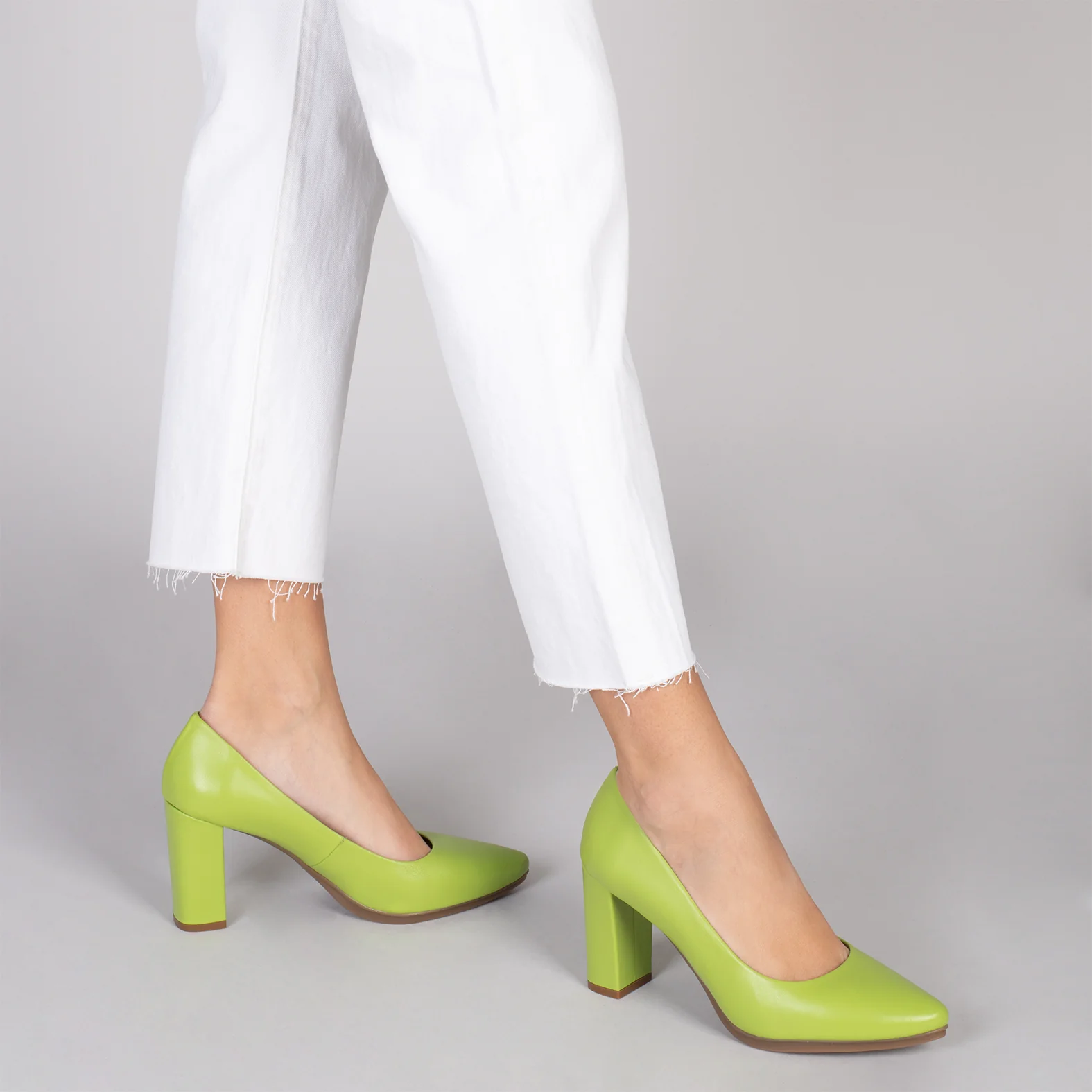 URBAN SALON - Zapatos de tacón alto en napa VERDE PISTACHO - Image 6