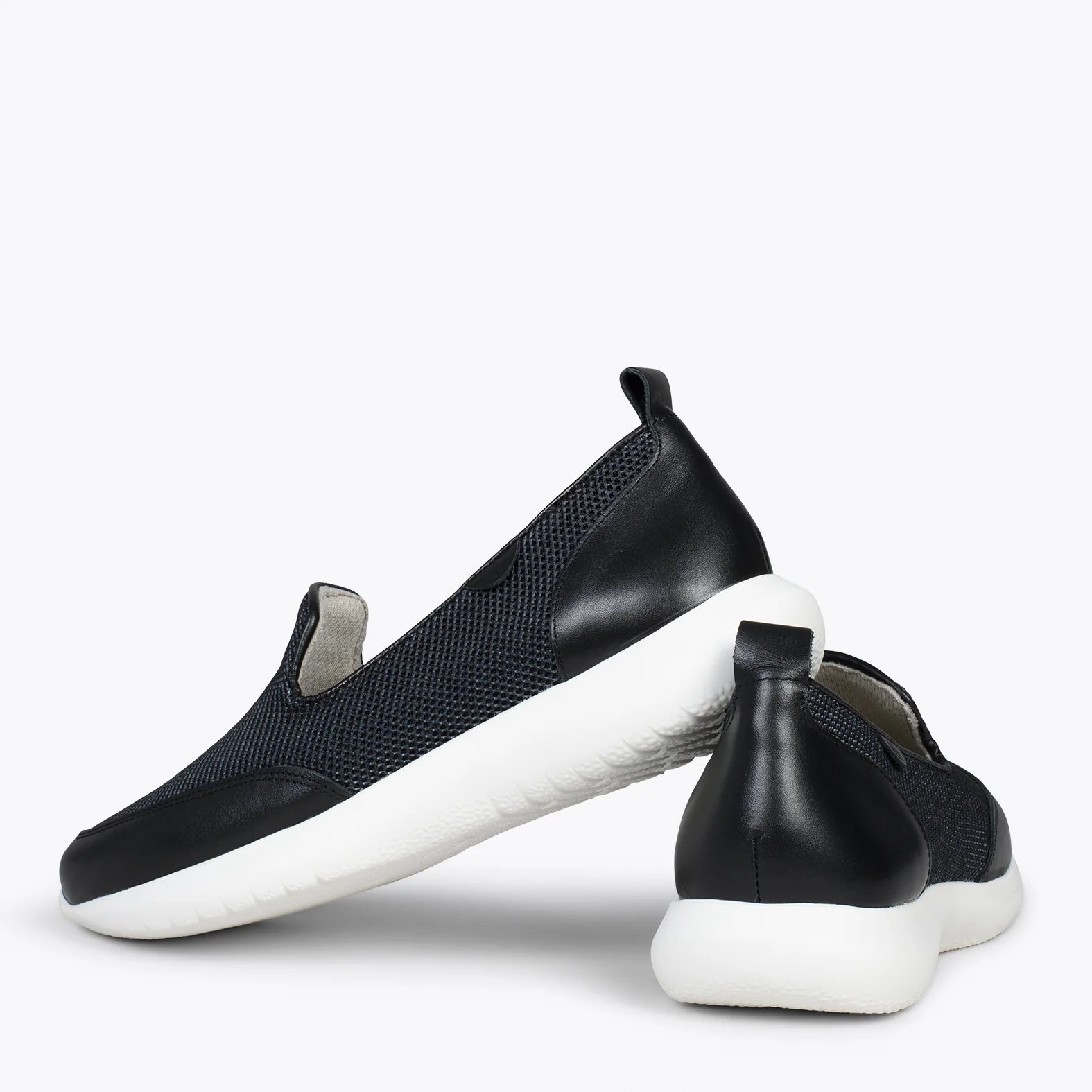 SLIPPER SPORT – Zapatilla sin cordones con diseño en rejilla NEGRO - Image 4
