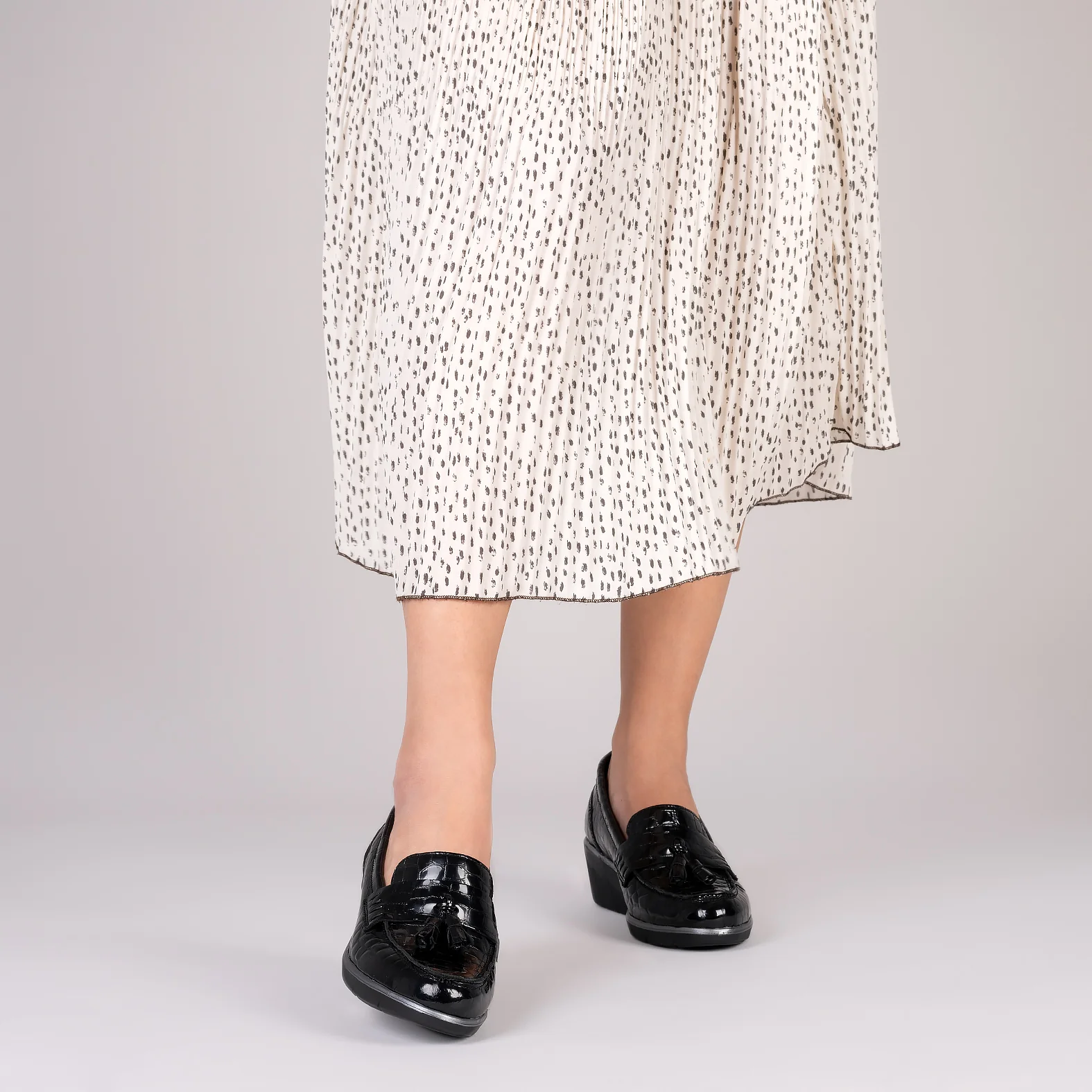 BORLAS COCO - Mocasín borlas mujer NEGRO - Image 7
