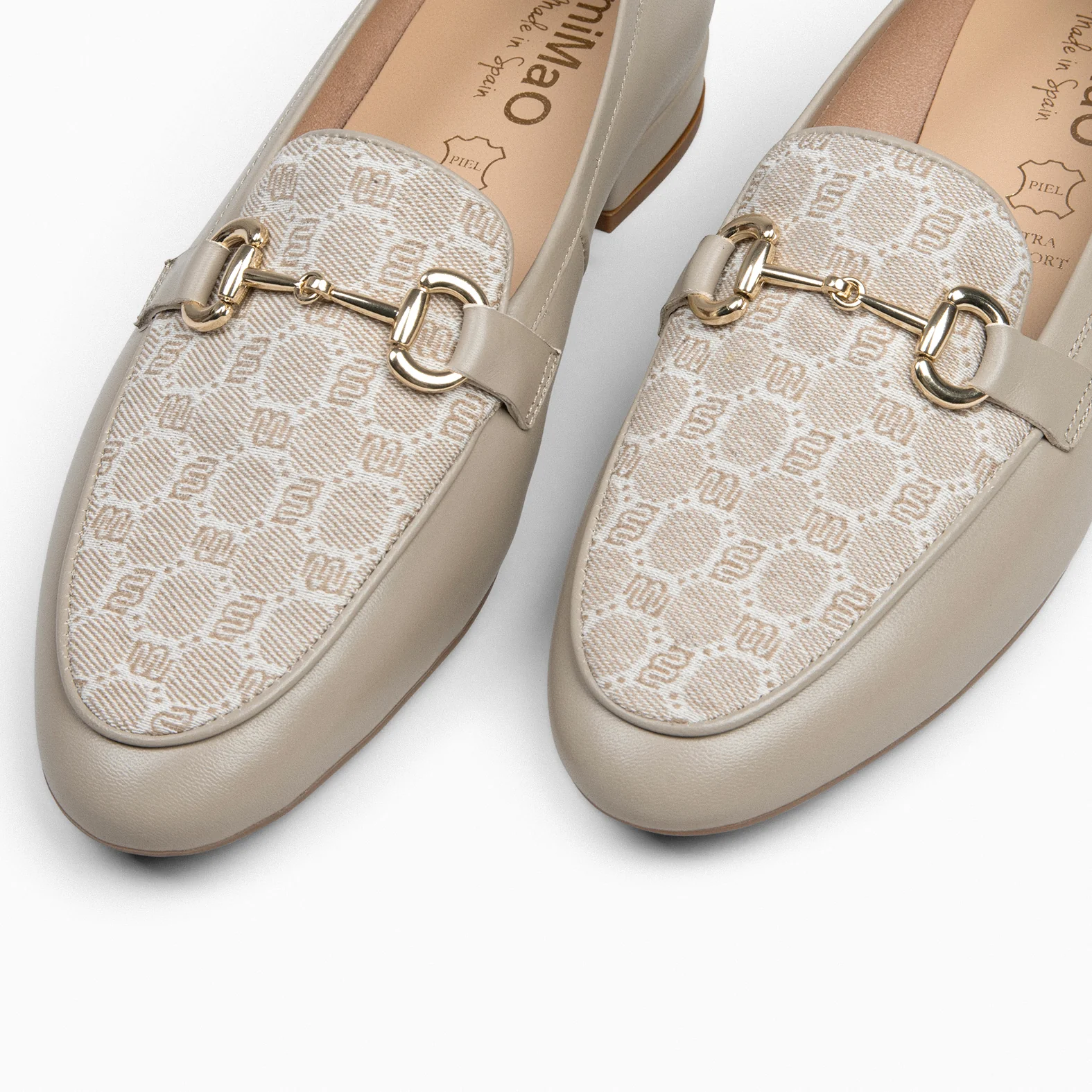 CALYPSO - Mocasines Tacón Ancho TAUPE - Image 3