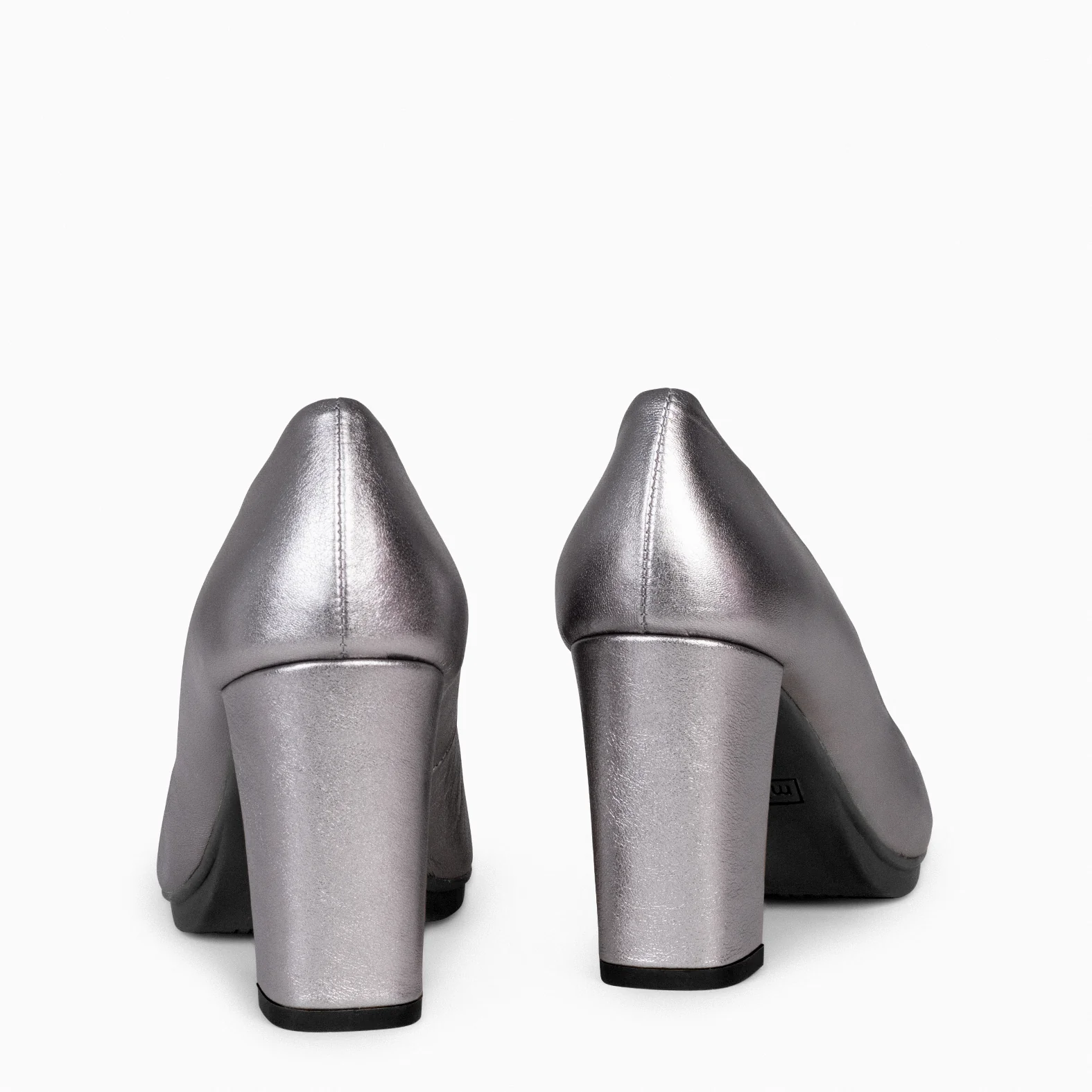 URBAN SPLASH - Zapatos de tacón con piel metalizado en PLATA - Image 9