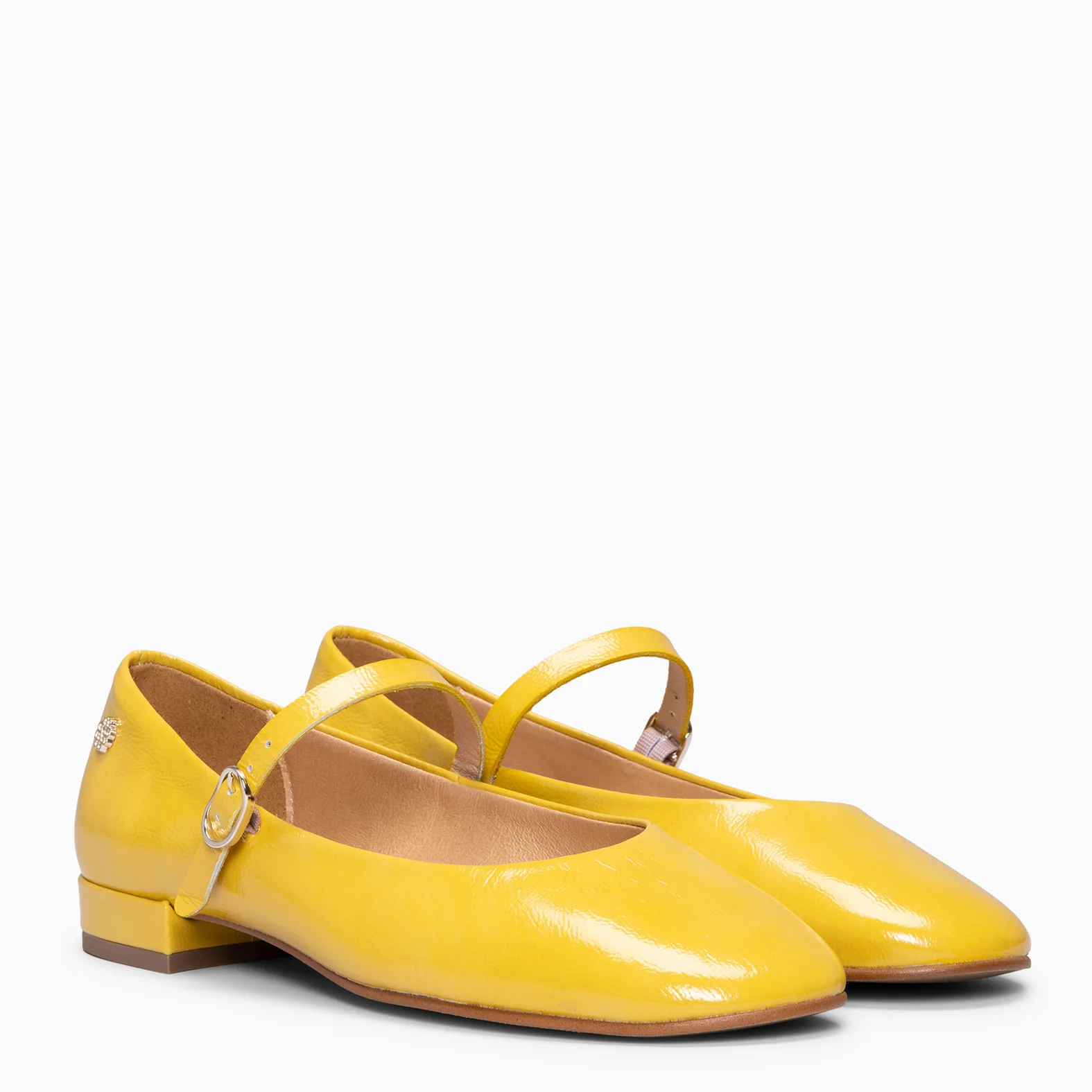 ZOE - Mercedita con tira en piel de charol AMARILLO - Image 5