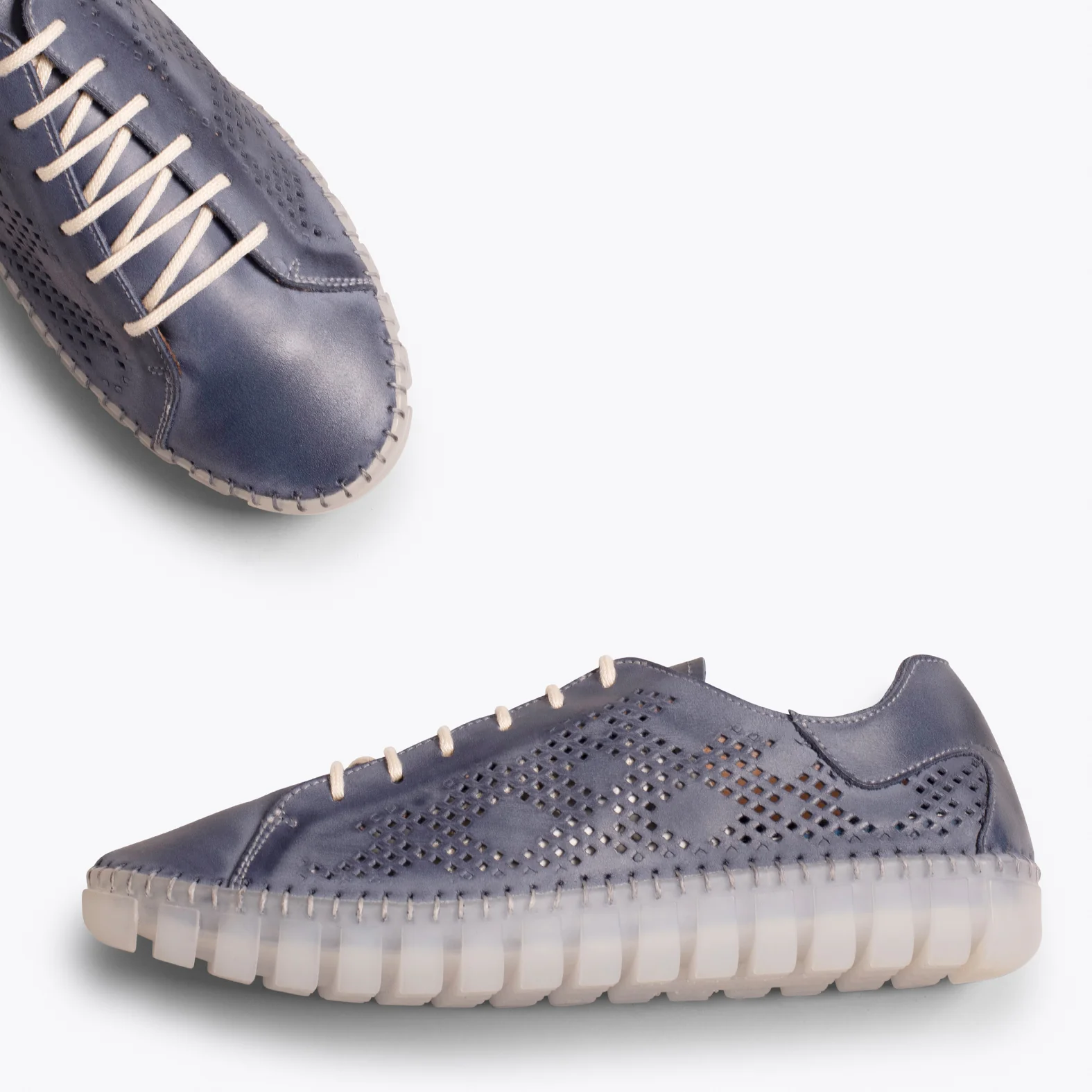 FLEXY Zapatilla MARINO extra flexible con picado - Image 6